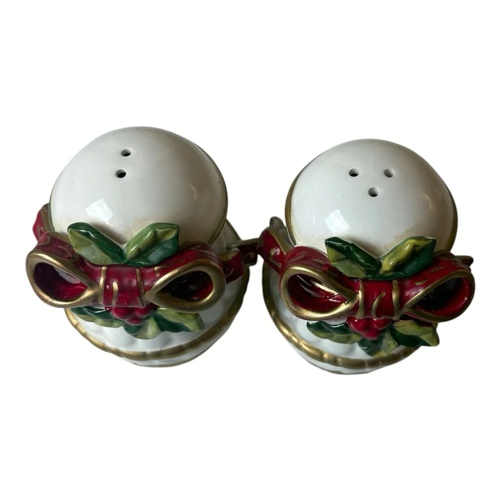 Salt And Pepper Shakers Christmas Holly With Bows‎